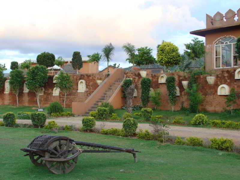 Regenta Resort Pushkar Fort Exterior photo